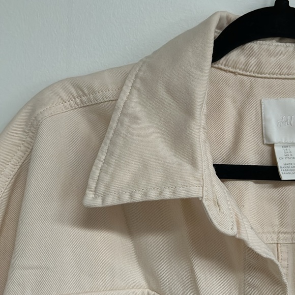 H&M Denim shirt jacket | Cream - Picture 4 of 11